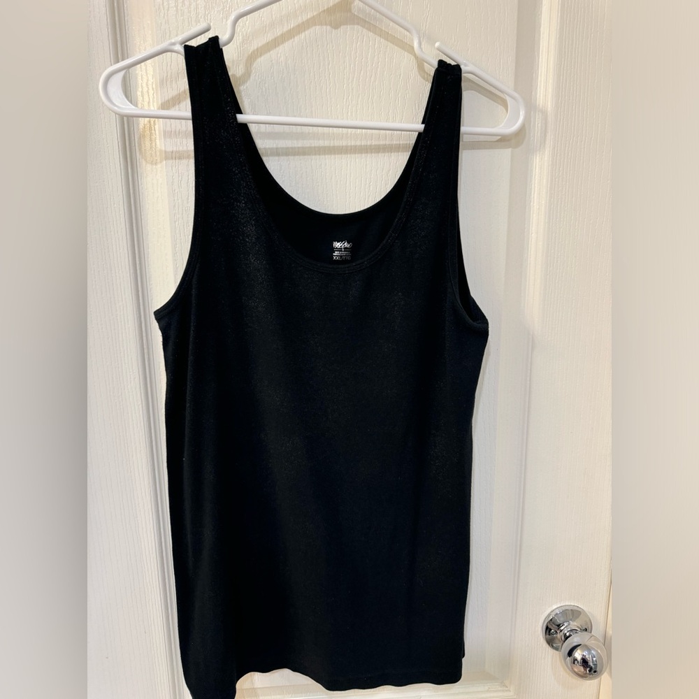 Mossimo Tank top, sparkly black. Excellent condition.